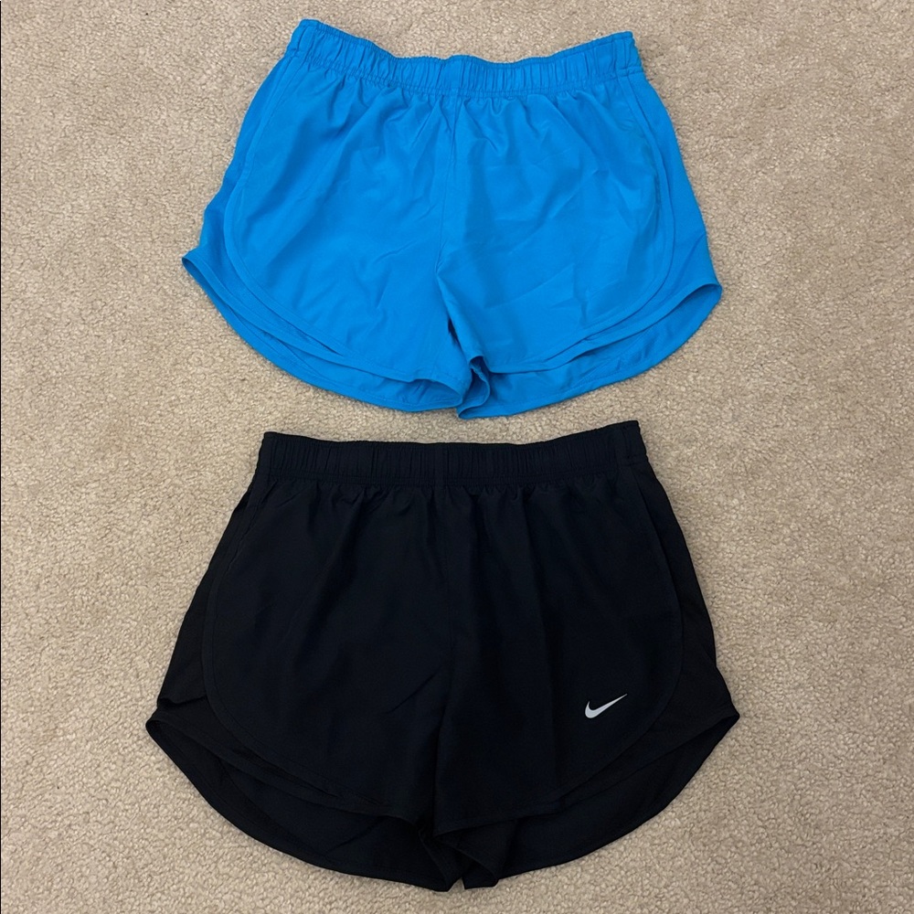 Bundle of 2 Nike Running 2.5” Women’s Athletic Shorts -Size S